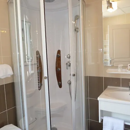 Hotel Concorde - Centre 2*