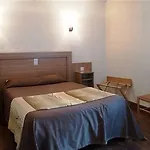Concorde - Centre Hotel 2*